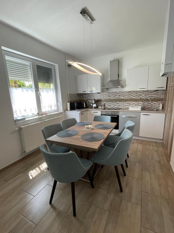 Thermal Next I Weninger Apartman Kiskunhalas Exterior photo